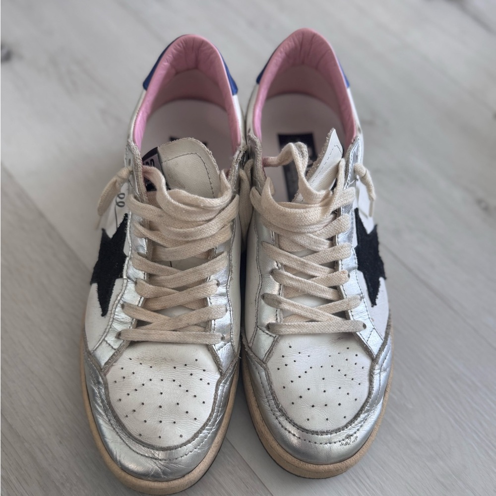 Lightly worn golden goose size 9